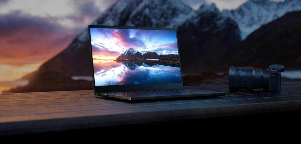 razer-blade-15-laptop-gaming-pertama-di-dunia-dengan-layar-oled-qhd-240hz